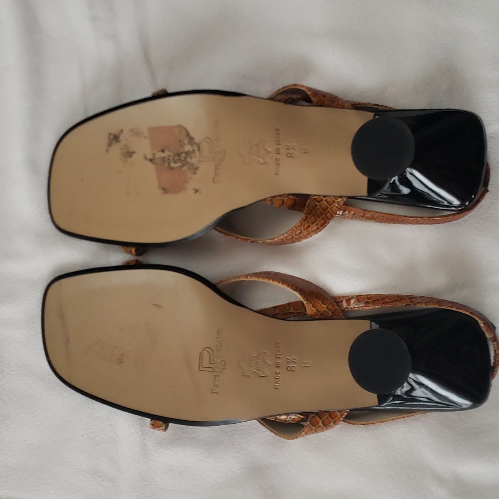 Shoes - Picture 2 of 5